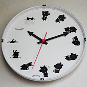 掛け時計「転がるクマ」日本製